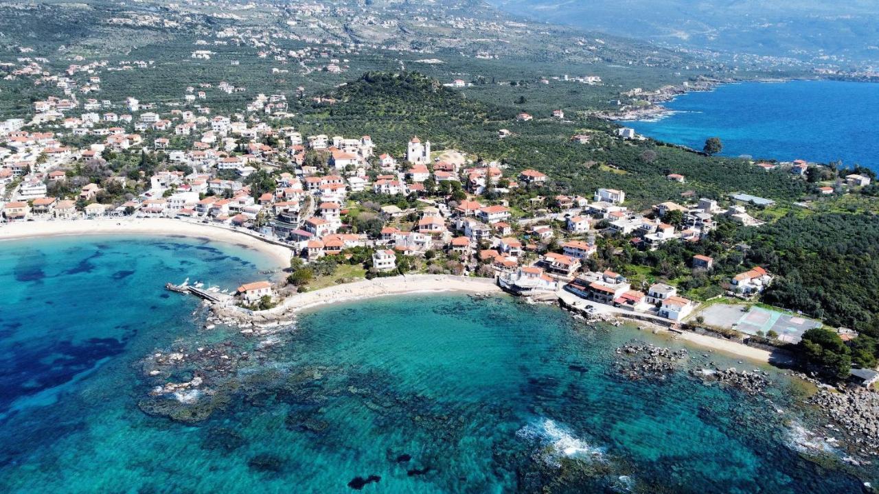 Minas Apartment 2Mins Walking From Stoupa Beach, Upgraded Wi-Fi Bagian luar foto